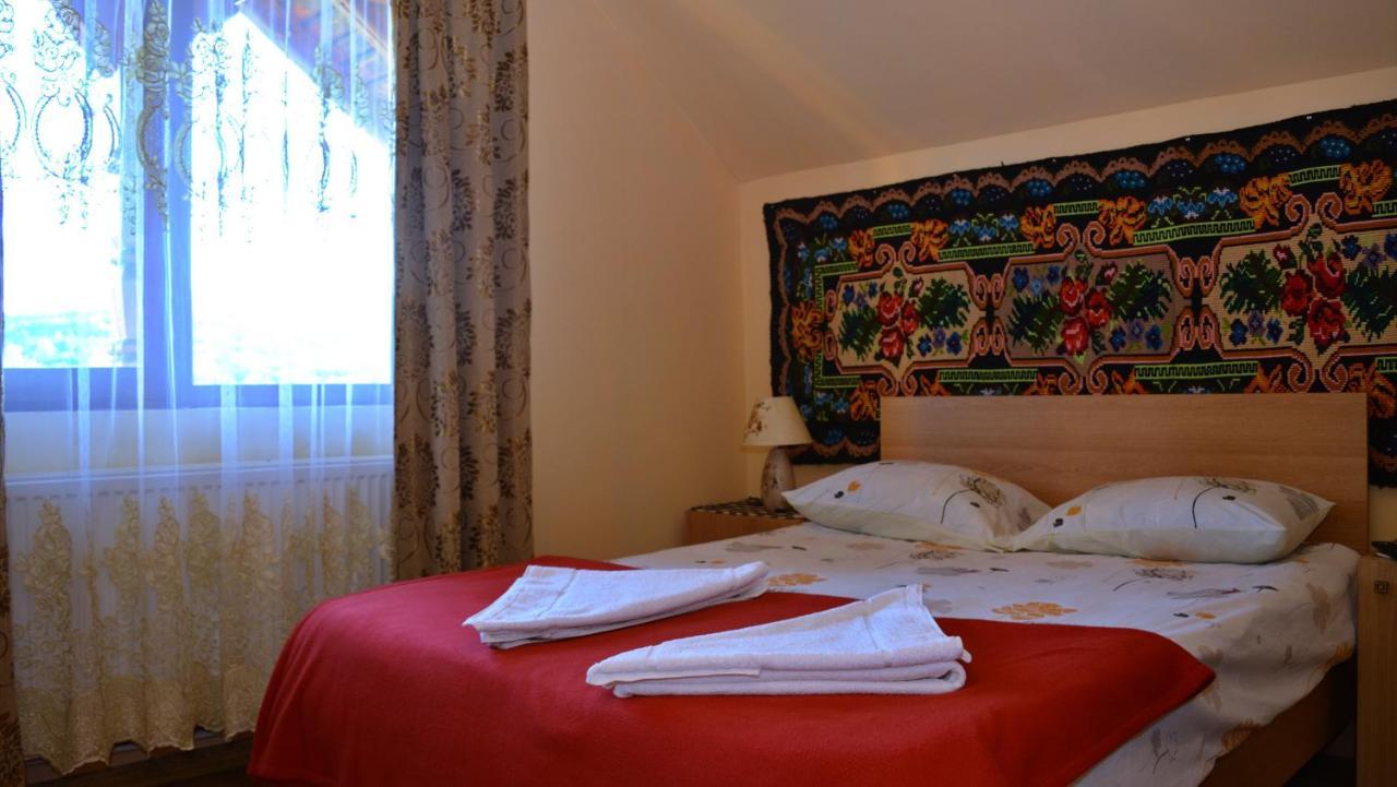 Acasa In Maramures Feresti Luaran gambar