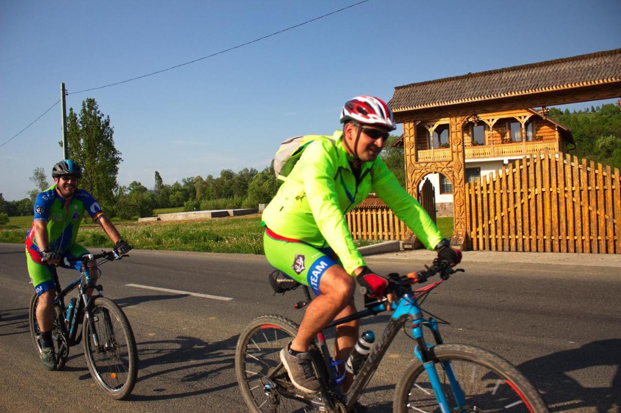 Acasa In Maramures Feresti Luaran gambar